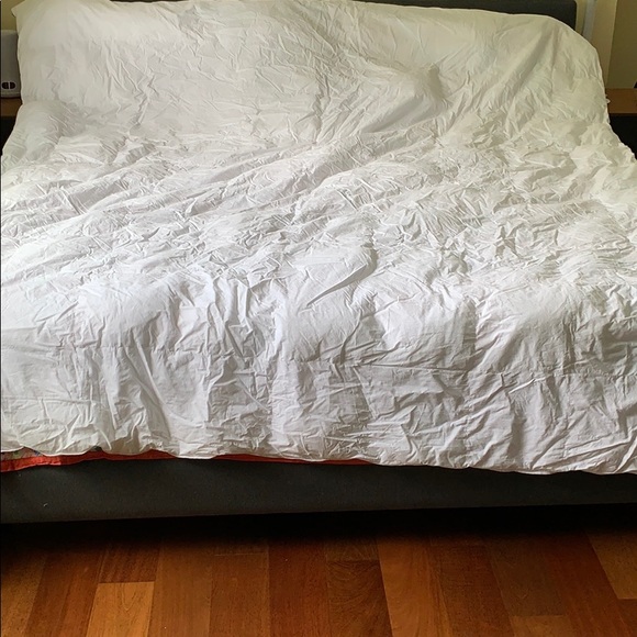 Crate Barrel Bedding King Size Down Alternative Duvet Insert